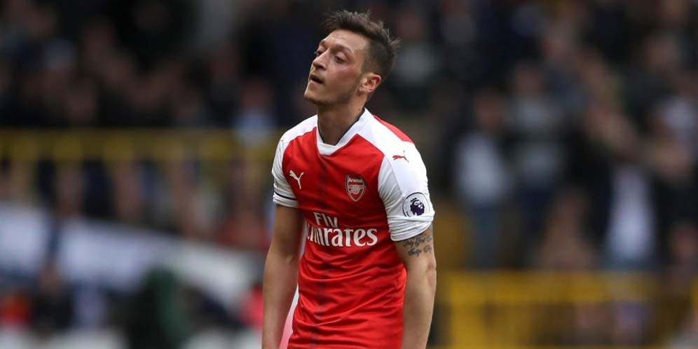 Ozil Sewot Dipaksa Tes Doping